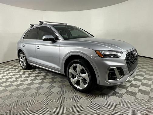 2022 Audi Q5 45 S line Premium Plus