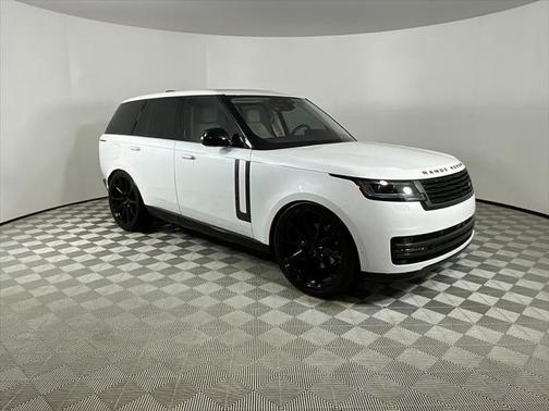 2023 Land Rover Range Rover P400 SE