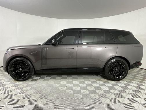 Grey 2025 Land Rover Range Rover P530 SE 7 Seat