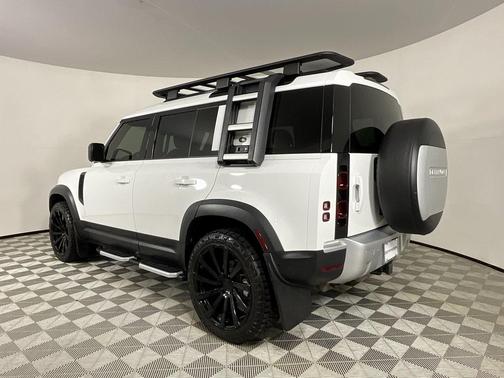 2023 Land Rover Defender 110 S