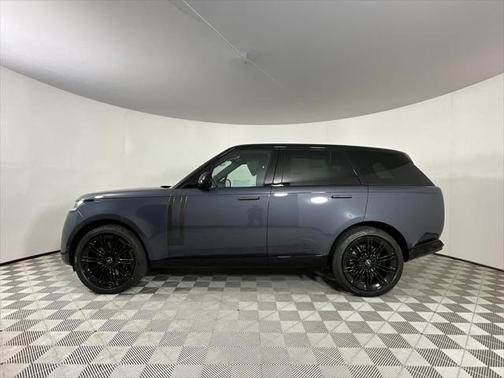 2025 Land Rover Range Rover P530 SE