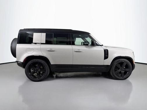 Borasco Grey Metallic 2026 Land Rover Defender P400 X-Dynamic SE
