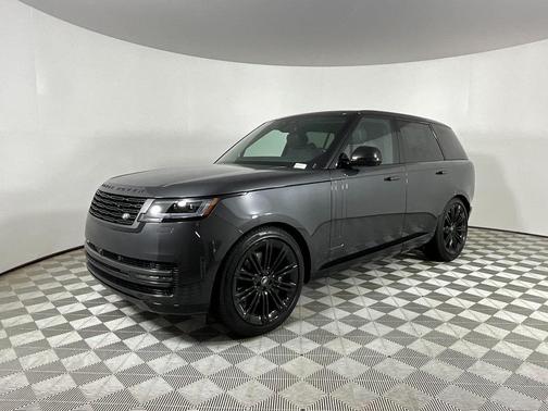 2025 Land Rover Range Rover P530 SE