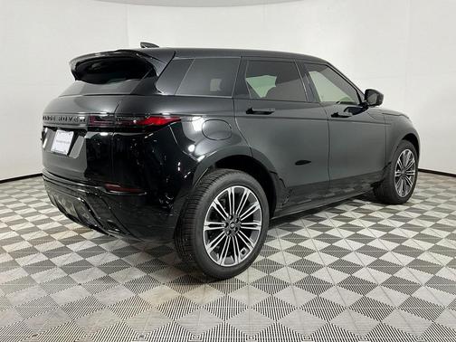 2026 Land Rover Range Rover Evoque Dynamic SE