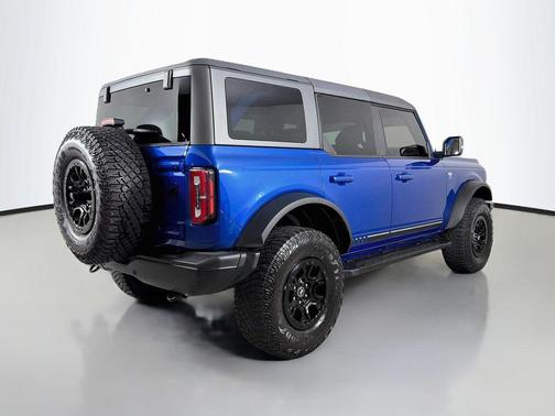 Lightning Blue Metallic 2021 Ford Bronco First Edition