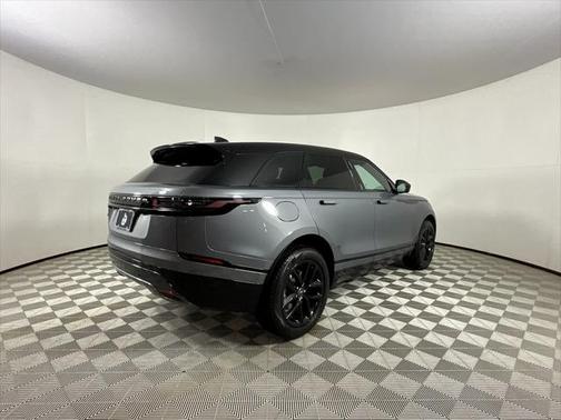 2026 Land Rover Range Rover Velar P250 SE R-Dynamic