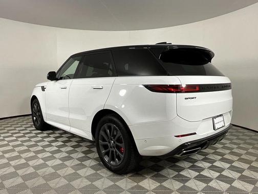 2024 Land Rover Range Rover Sport SE