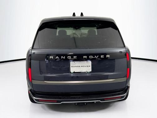 Varesine Blue Metallic 2026 Land Rover Range Rover P400 SE 7 Seat
