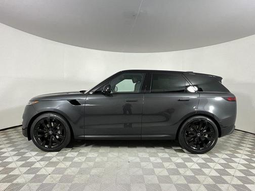 2025 Land Rover Range Rover Sport SE