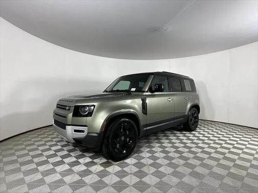 2025 Land Rover Defender 110 P400 S