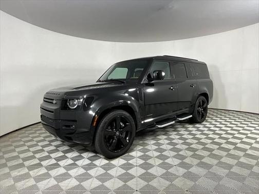 2023 Land Rover Defender 130 X-Dynamic SE