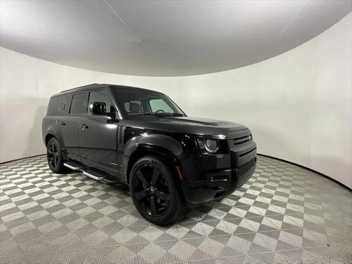 2023 Land Rover Defender 130 X-Dynamic SE