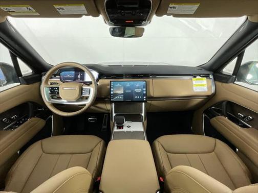 2025 Land Rover Range Rover P400 SE