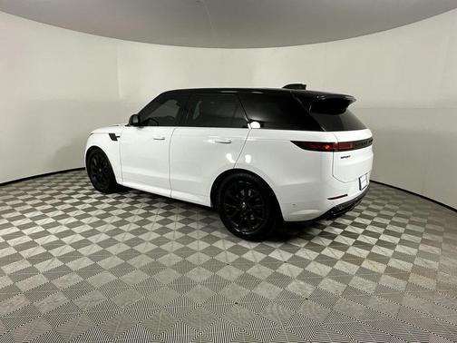 2024 Land Rover Range Rover Sport SE
