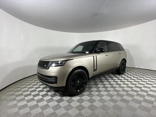 2025 Land Rover Range Rover P400 SE 7 Seat