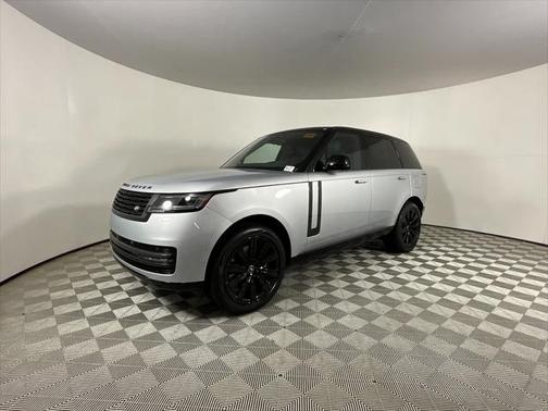 2025 Land Rover Range Rover P550e SE