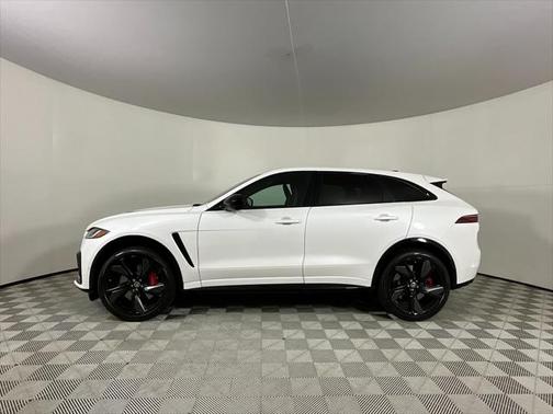 2025 Jaguar F-PACE SVR P550 AWD Automatic