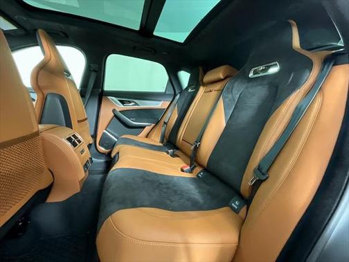 2025 Jaguar F-PACE SVR P550 AWD Automatic