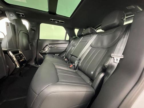 2025 Land Rover Range Rover Sport P360 S