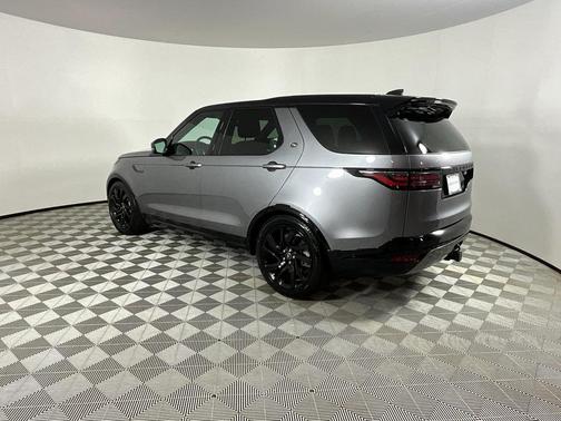 2023 Land Rover Discovery P300 S R-Dynamic