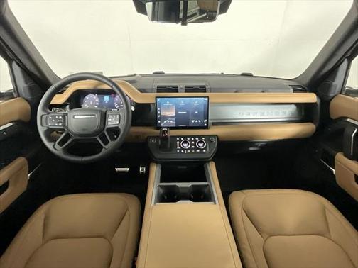 2025 Land Rover Defender 110 V8