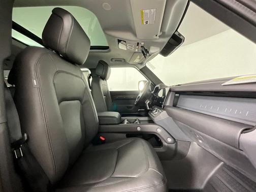 2026 Land Rover Defender S