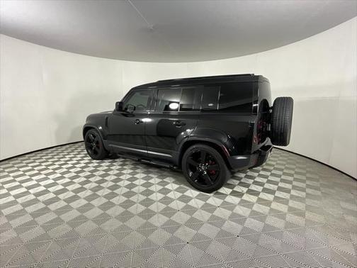 2022 Land Rover Defender 110 S