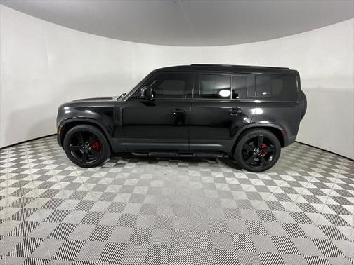 2022 Land Rover Defender 110 S