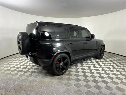 2022 Land Rover Defender 110 S