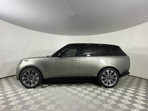 2023 Land Rover Range Rover P530 SE