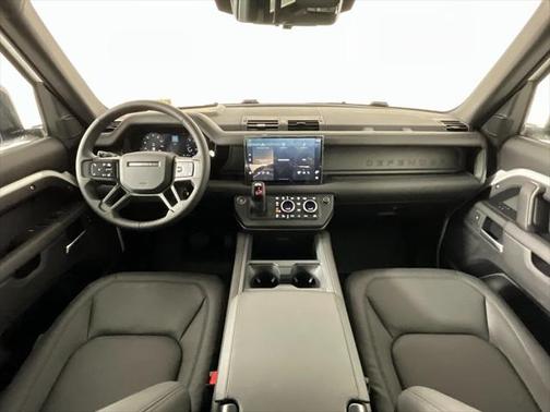 2025 Land Rover Defender 110 P500 X-Dynamic SE