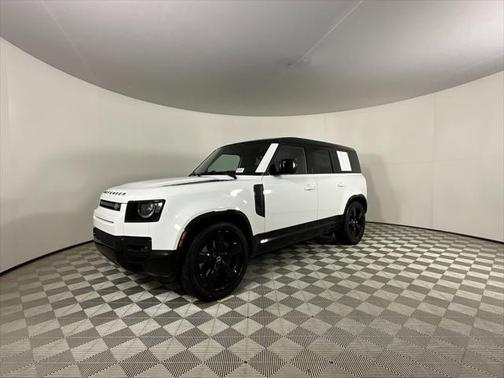 2025 Land Rover Defender 110 P500 X-Dynamic SE