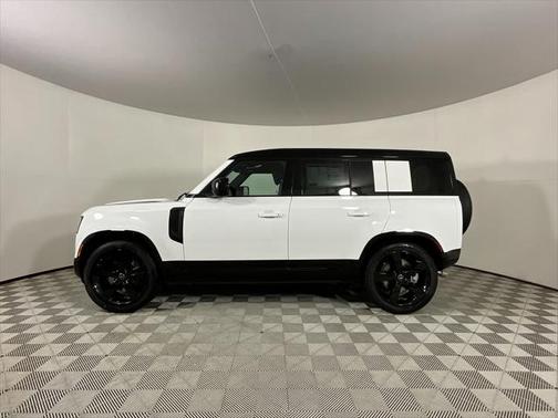 2025 Land Rover Defender 110 P500 X-Dynamic SE