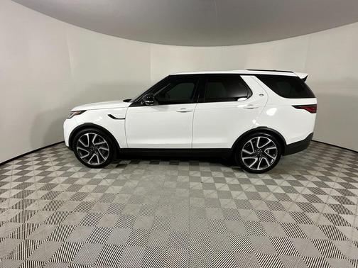 2025 Land Rover Discovery P300 S