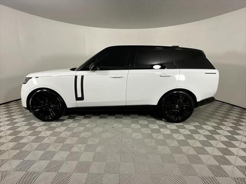 2023 Land Rover Range Rover P530 SE