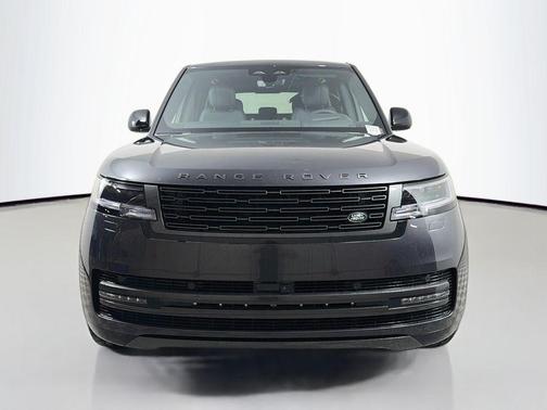 Carpathian Grey Premium Metallic 2026 Land Rover Range Rover P400 SE