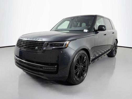 Carpathian Grey Premium Metallic 2026 Land Rover Range Rover P400 SE
