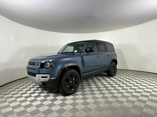 2025 Land Rover Defender 110 P400 S
