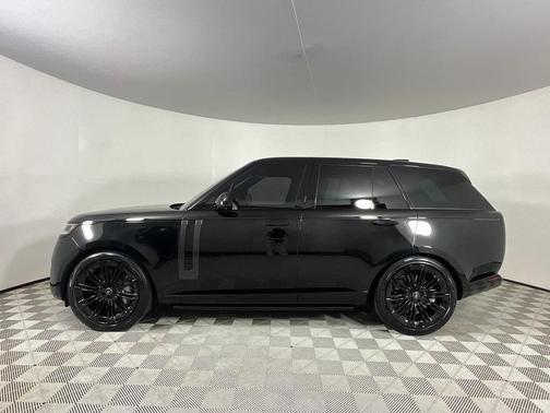 2023 Land Rover Range Rover P530 SE