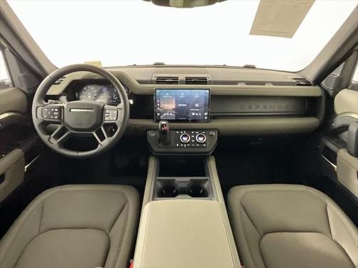 2025 Land Rover Defender 110 P300