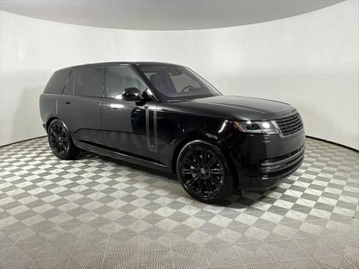 2023 Land Rover Range Rover P530 SE
