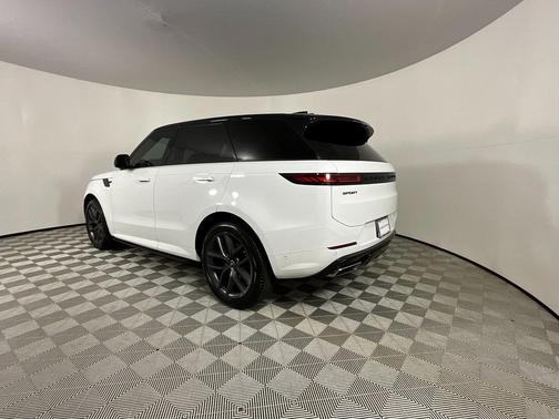 2024 Land Rover Range Rover Sport SE