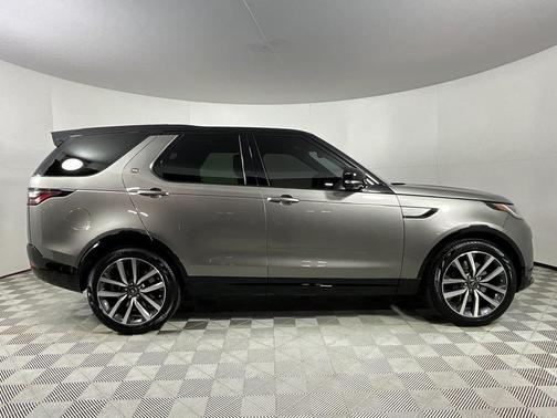 2024 Land Rover Discovery P360 Dynamic SE