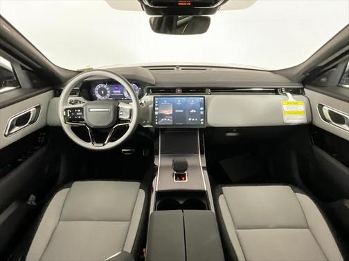 2026 Land Rover Range Rover Velar P400 Dynamic SE