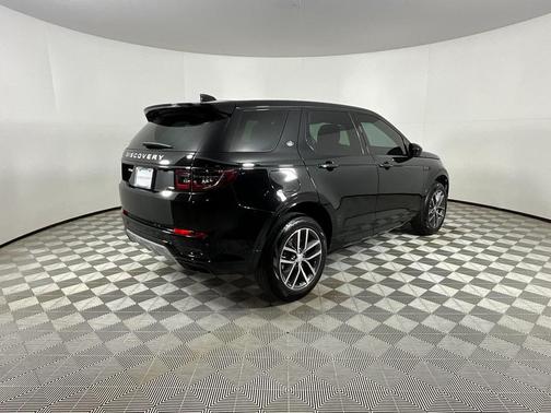 2025 Land Rover Discovery Sport S