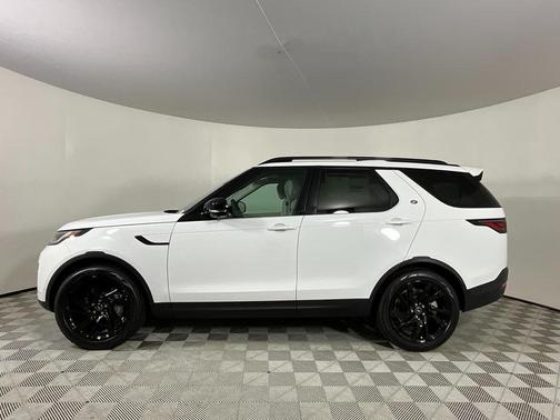 2025 Land Rover Discovery P300 S