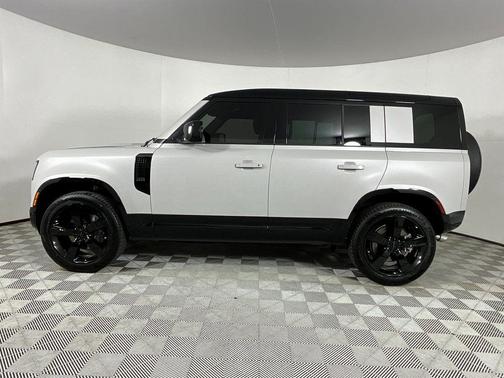 Borasco Grey Metallic 2026 Land Rover Defender P500 X-Dynamic SE