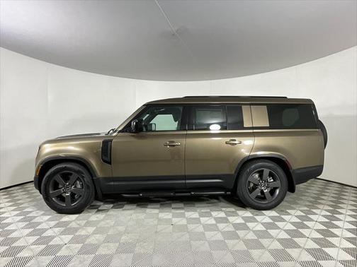2025 Land Rover Defender 130 P400 S