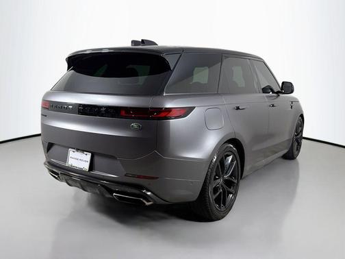 Fuji White 2023 Land Rover Range Rover Sport SE