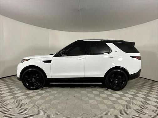 2025 Land Rover Discovery P360 Dynamic SE